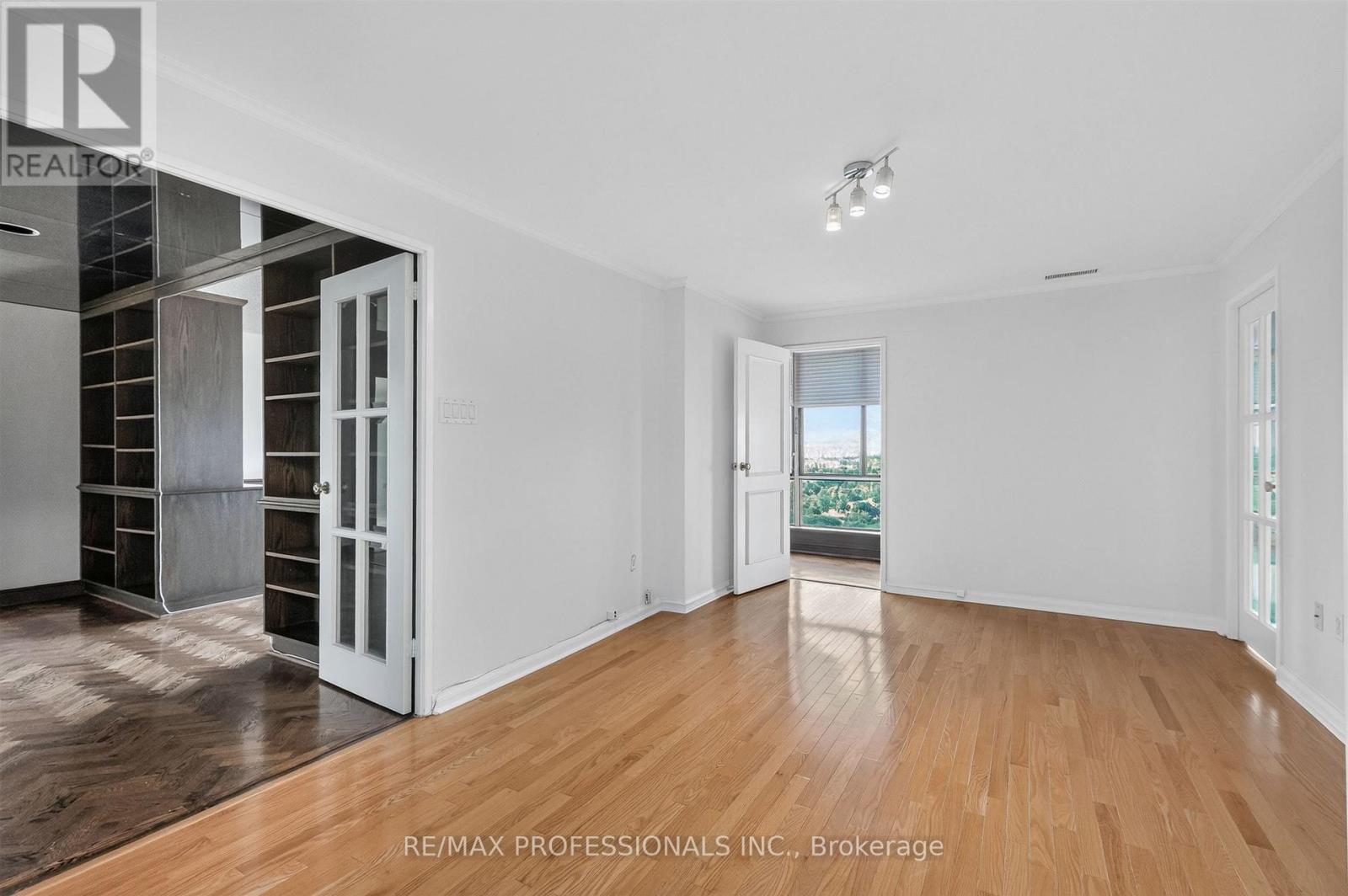 2205 - 1400 Dixie Road, Mississauga, Ontario  L5E 3E1 - Photo 17 - W13782774