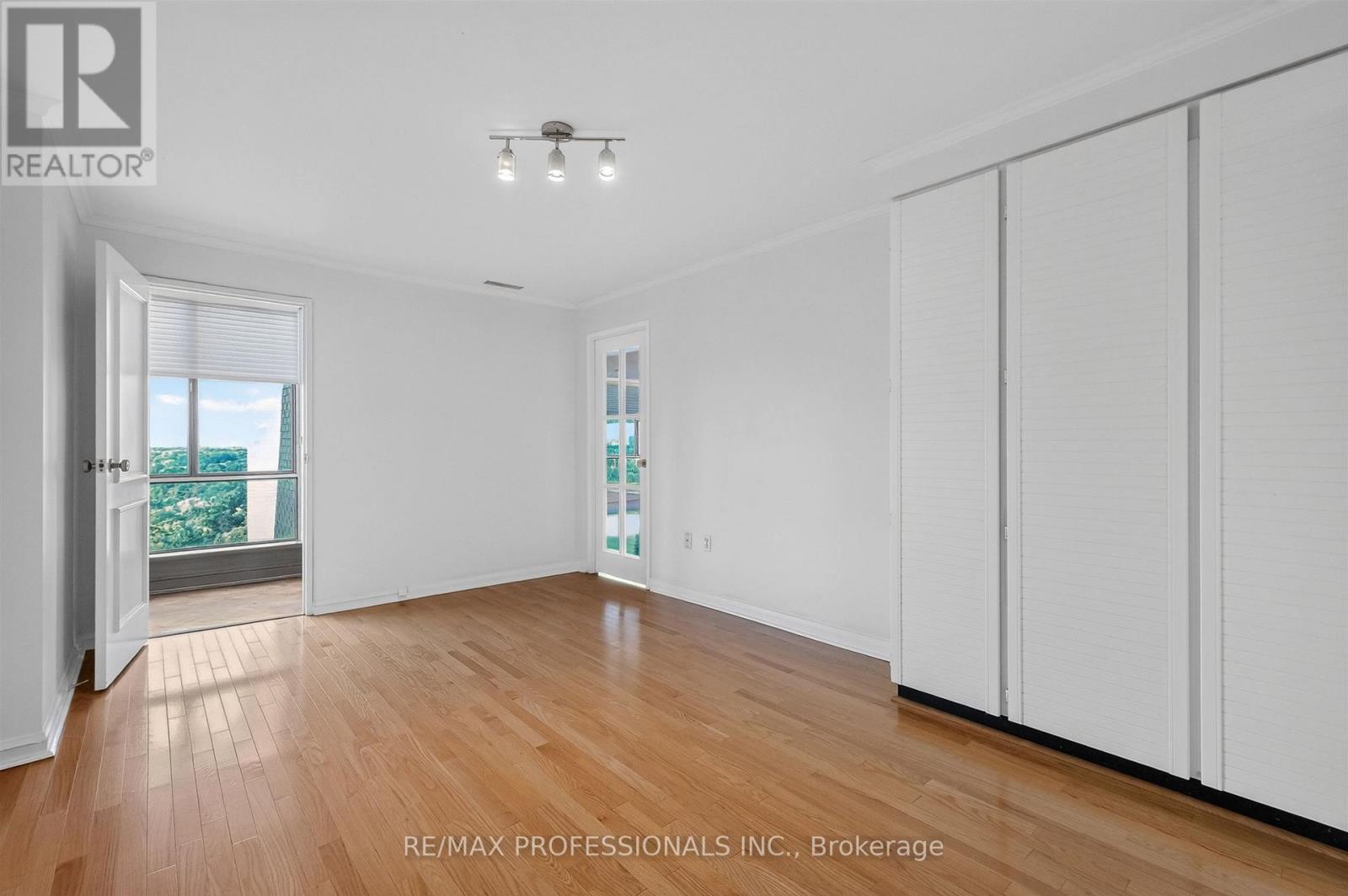 2205 - 1400 Dixie Road, Mississauga, Ontario  L5E 3E1 - Photo 18 - W13782774