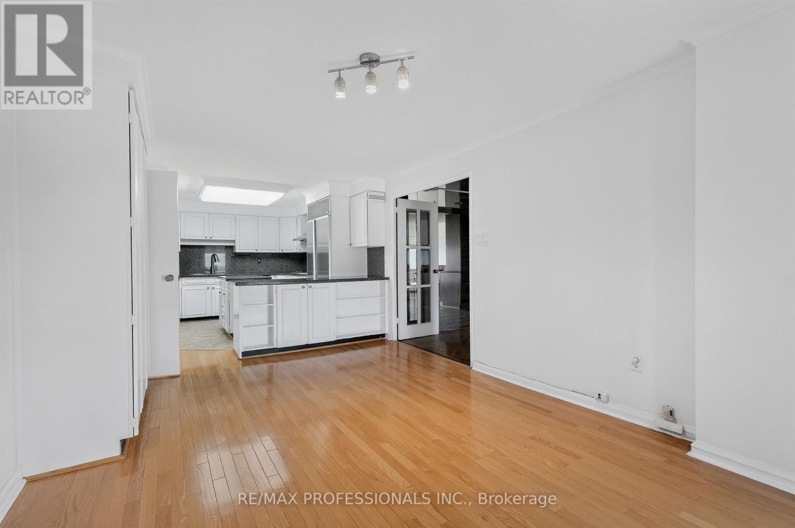 2205 - 1400 Dixie Road, Mississauga, Ontario  L5E 3E1 - Photo 19 - W13782774