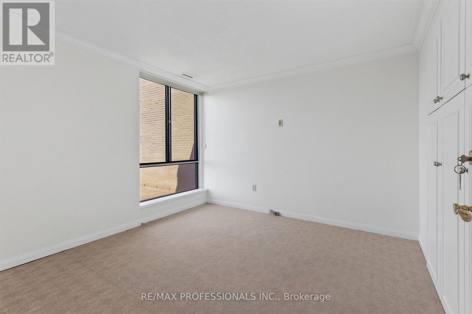 2205 - 1400 Dixie Road, Mississauga, Ontario  L5E 3E1 - Photo 29 - W13782774