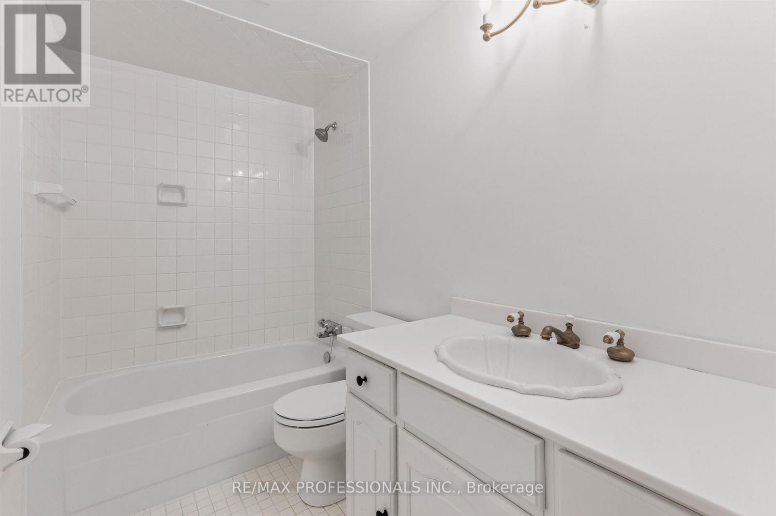 2205 - 1400 Dixie Road, Mississauga, Ontario  L5E 3E1 - Photo 33 - W13782774