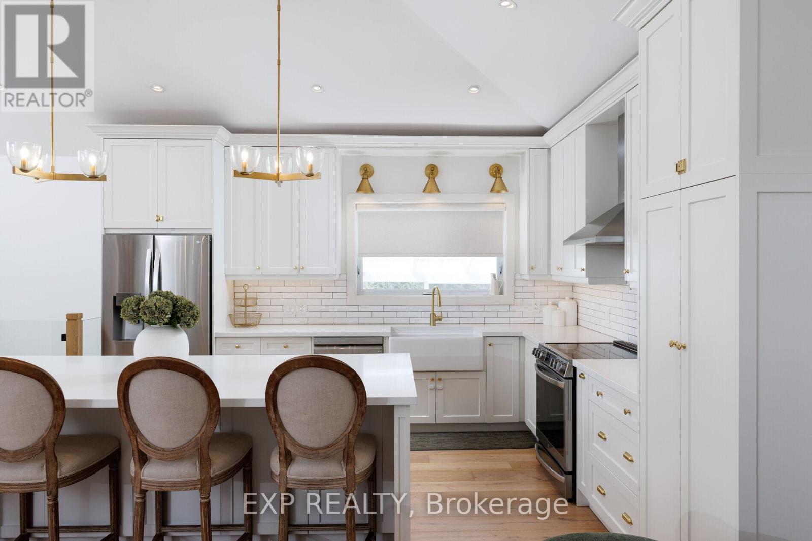 1761 Coram Crescent, Mississauga, Ontario  L4X 1L2 - Photo 2 - W13782788