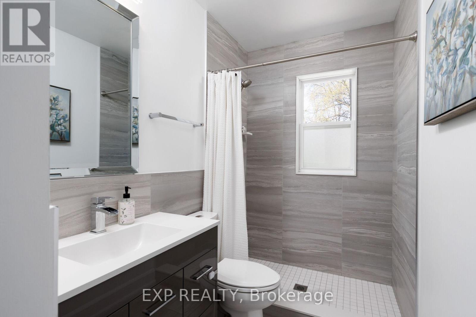 1761 Coram Crescent, Mississauga, Ontario  L4X 1L2 - Photo 20 - W13782788