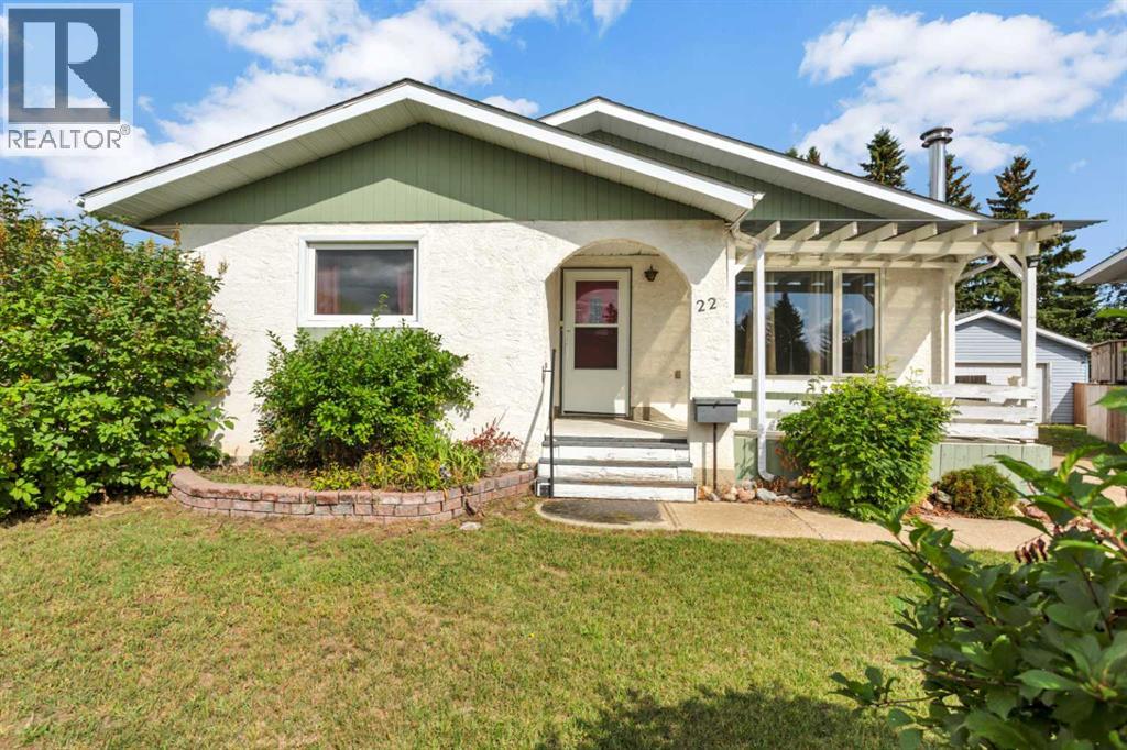 22 Blackstone Avenue, Lacombe, Alberta  T4L 1P7 - Photo 1 - A2345249