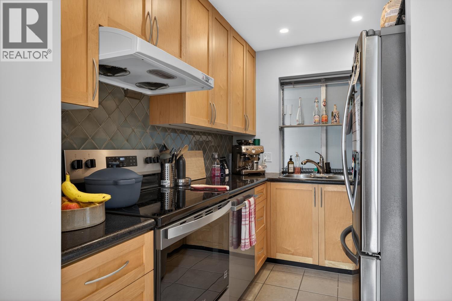311 1922 W 7th Avenue, Vancouver, British Columbia  V6J 1T1 - Photo 4 - R3165176
