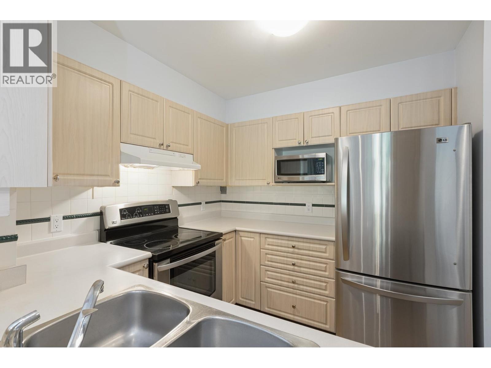 321 3600 Windcrest Drive, North Vancouver, British Columbia  V7G 2S5 - Photo 12 - R3165190
