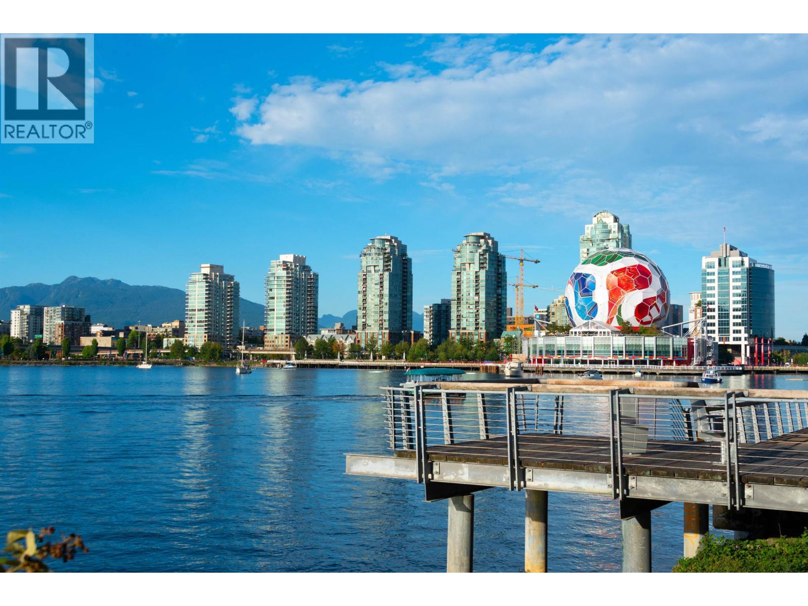 180 Athletes Way, Vancouver, British Columbia  V5Y 0B5 - Photo 30 - R3165224