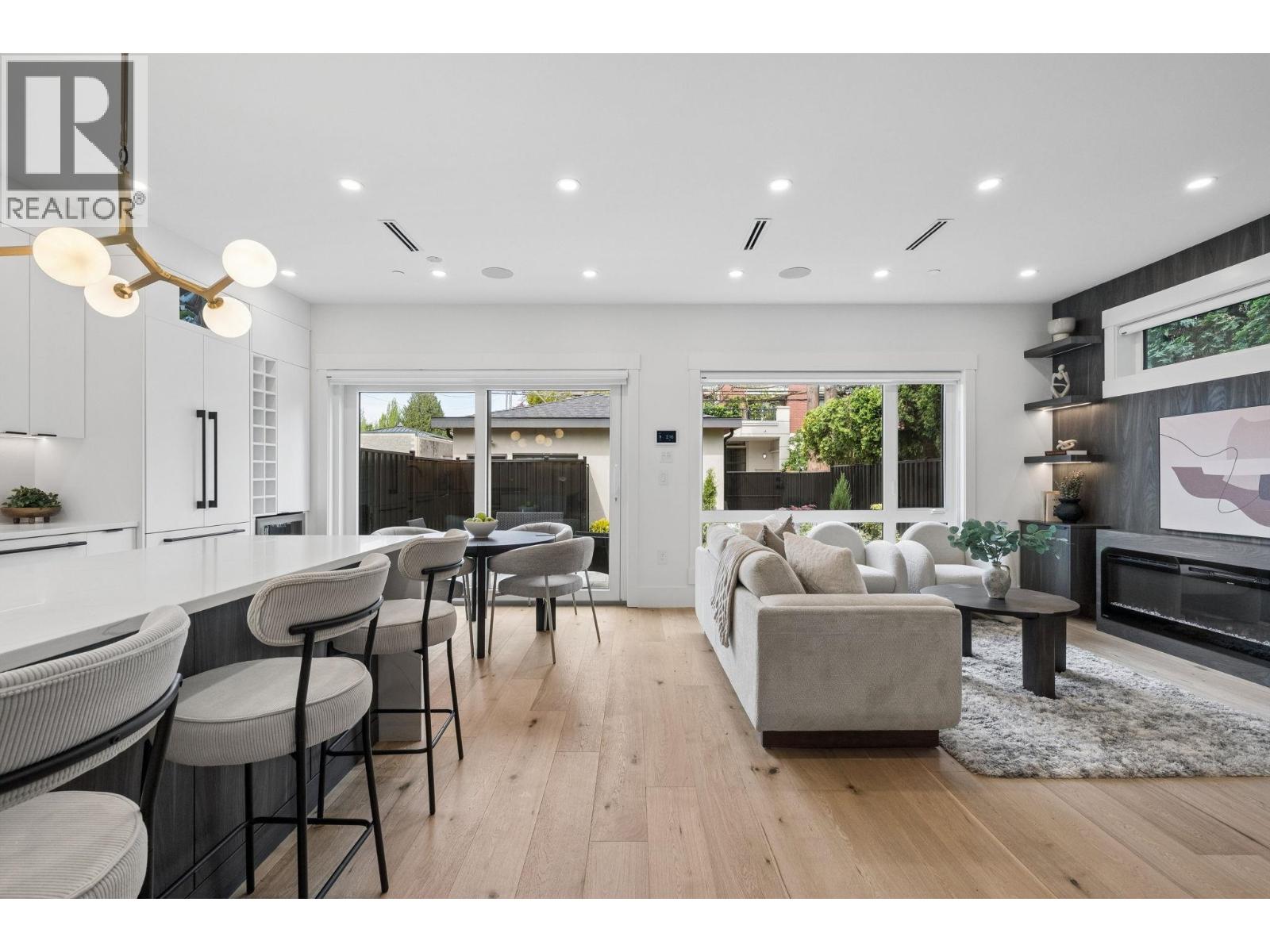 2 4549 W 11th Avenue, Vancouver, British Columbia  V6R 2M5 - Photo 2 - R3165237