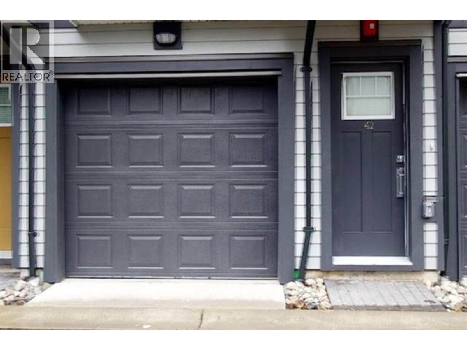 42 19451 Sutton Avenue, Pitt Meadows, British Columbia  V3Y 0G6 - Photo 4 - R3165234