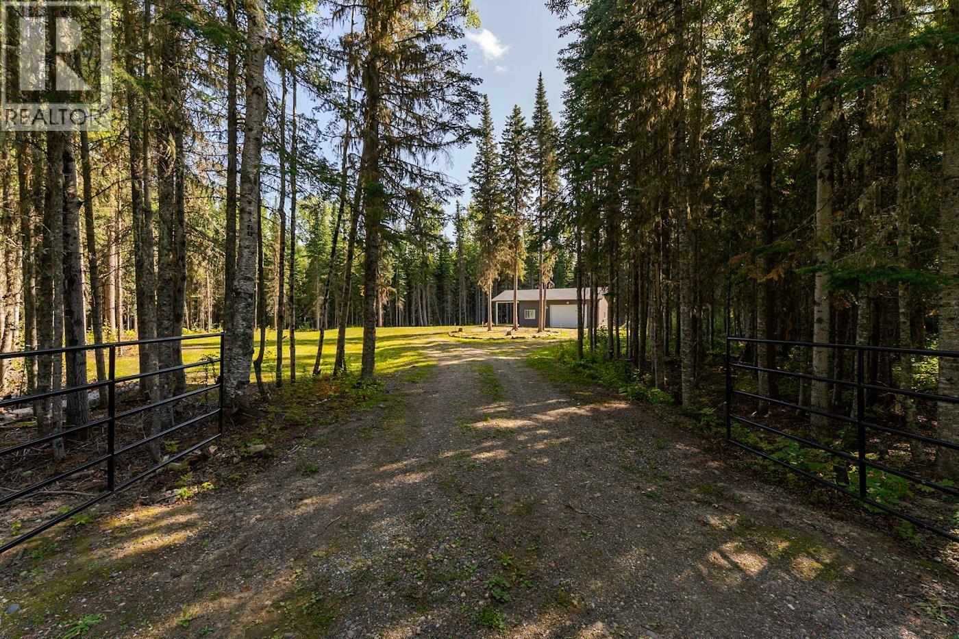 14975 Nukko Lake Estates Road, Prince George, British Columbia  V2K 5K7 - Photo 2 - R3165270