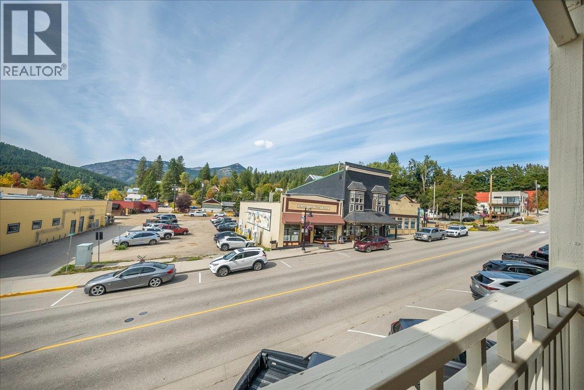 2044 Washington Street Unit# 7, Rossland, British Columbia V0G 1Y0 - Photo 12 - 10400452
