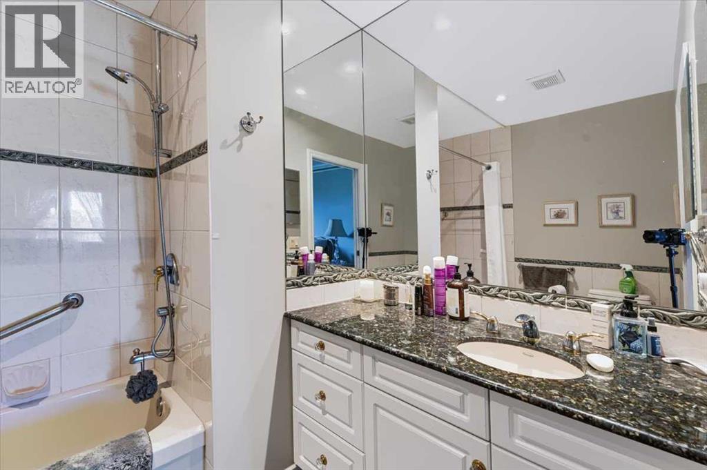 36, 140 Strathaven Circle SW, Calgary, Alberta  T3H 2N5 - Photo 29 - A2344630