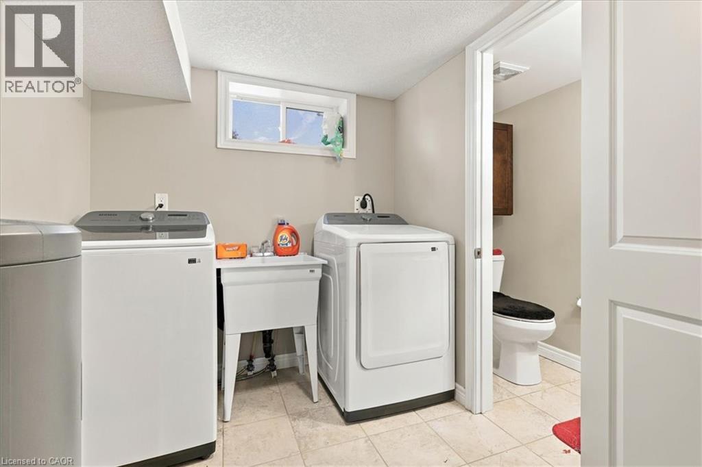 327 Highland Road E, Kitchener, Ontario N2M 3W6 - Photo 25 - 40863207