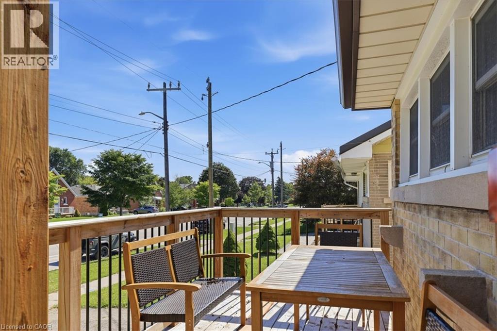 327 Highland Road E, Kitchener, Ontario N2M 3W6 - Photo 4 - 40863207