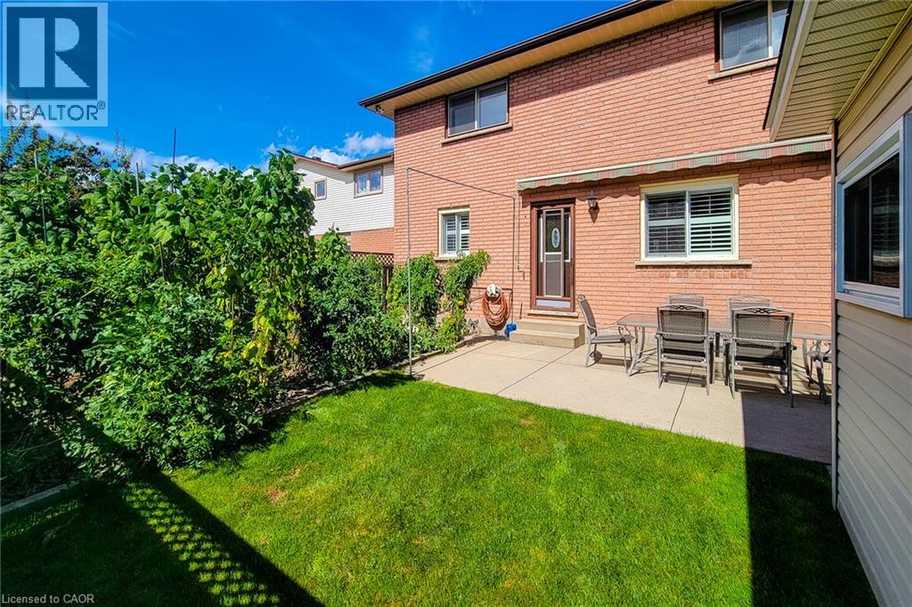 276 Green Cedar Drive, Hamilton, Ontario  L9C 6S9 - Photo 5 - 40862807