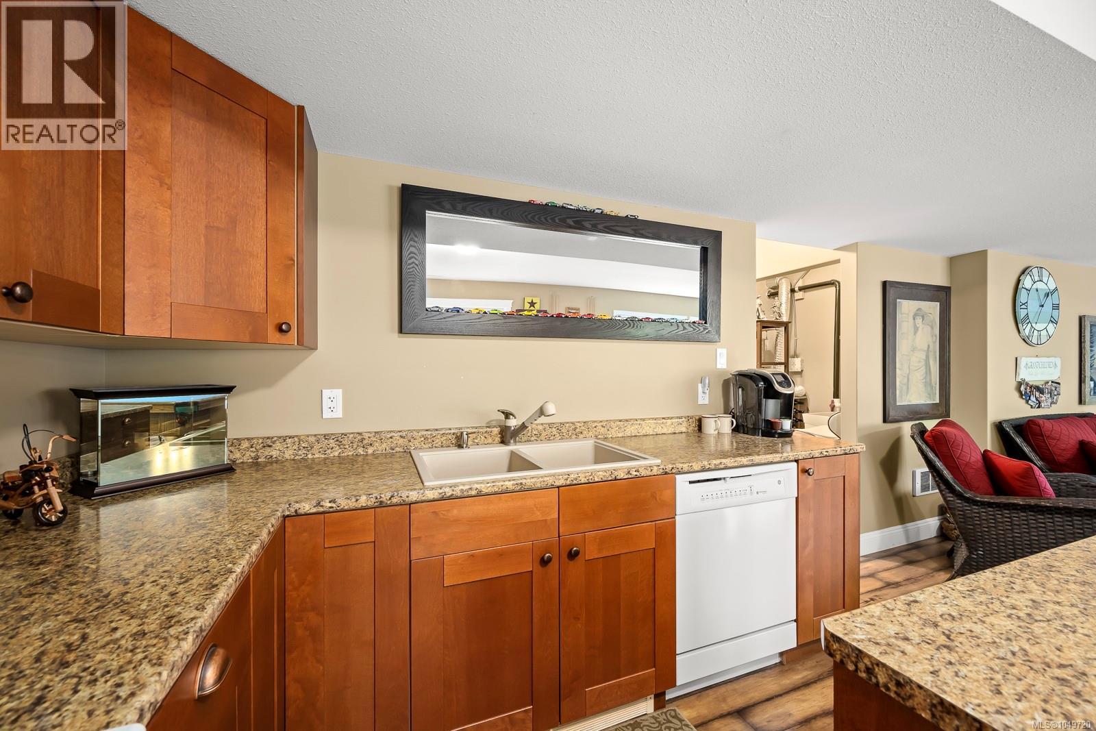 2462 Canuck Pl, Comox, British Columbia  V9M 0A9 - Photo 57 - 1049720