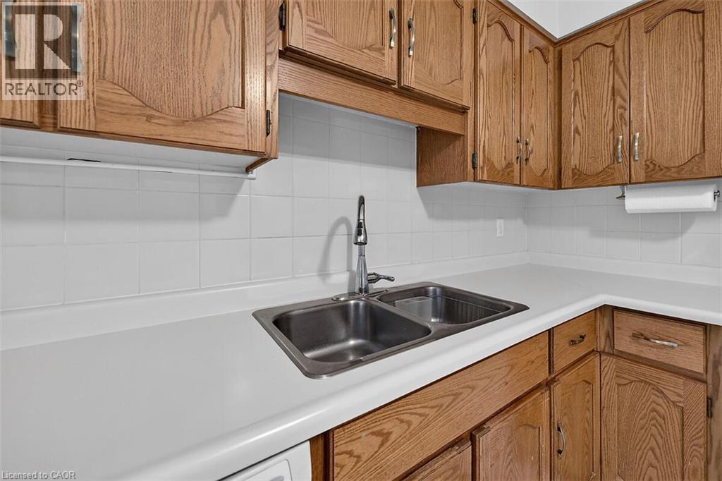6 Village Green Boulevard Unit# 202, Stoney Creek, Ontario  L8G 5B7 - Photo 19 - 40863157