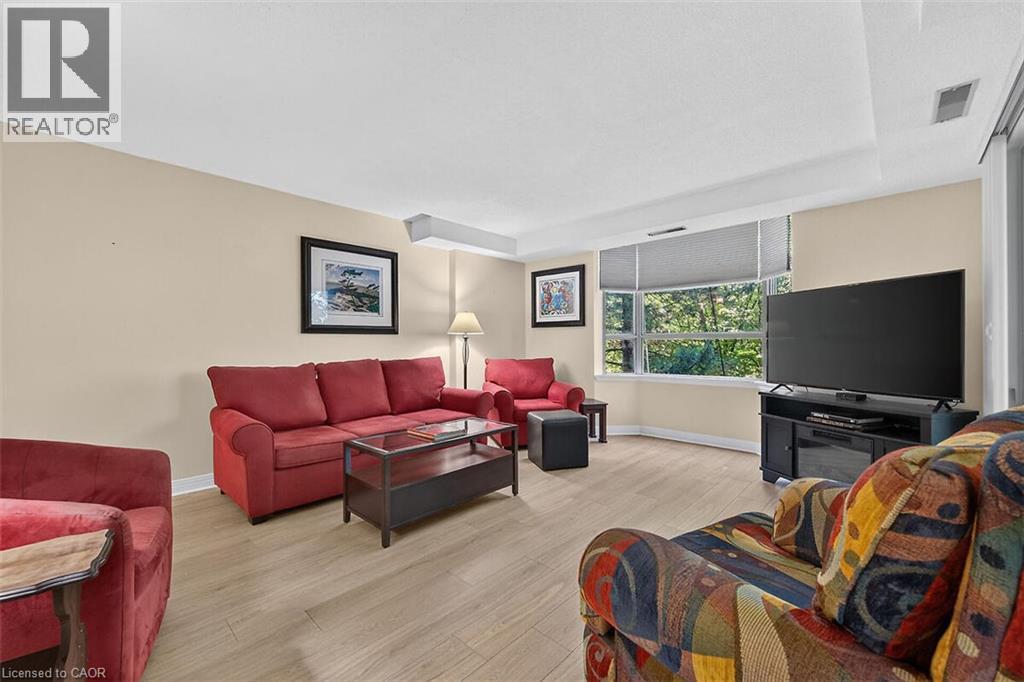 6 Village Green Boulevard Unit# 202, Stoney Creek, Ontario  L8G 5B7 - Photo 13 - 40863157