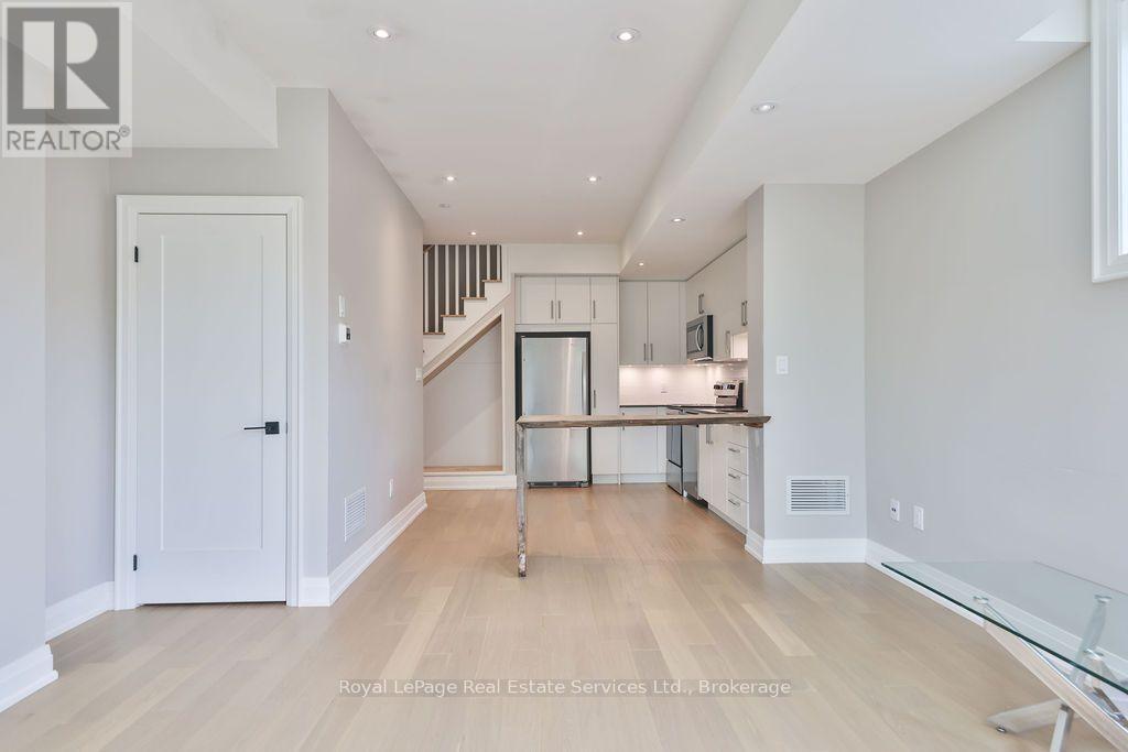 27 - 2199 Lillykin Street, Oakville (Ro River Oaks), Ontario  L6H 0X6 - Photo 8 - W13782902