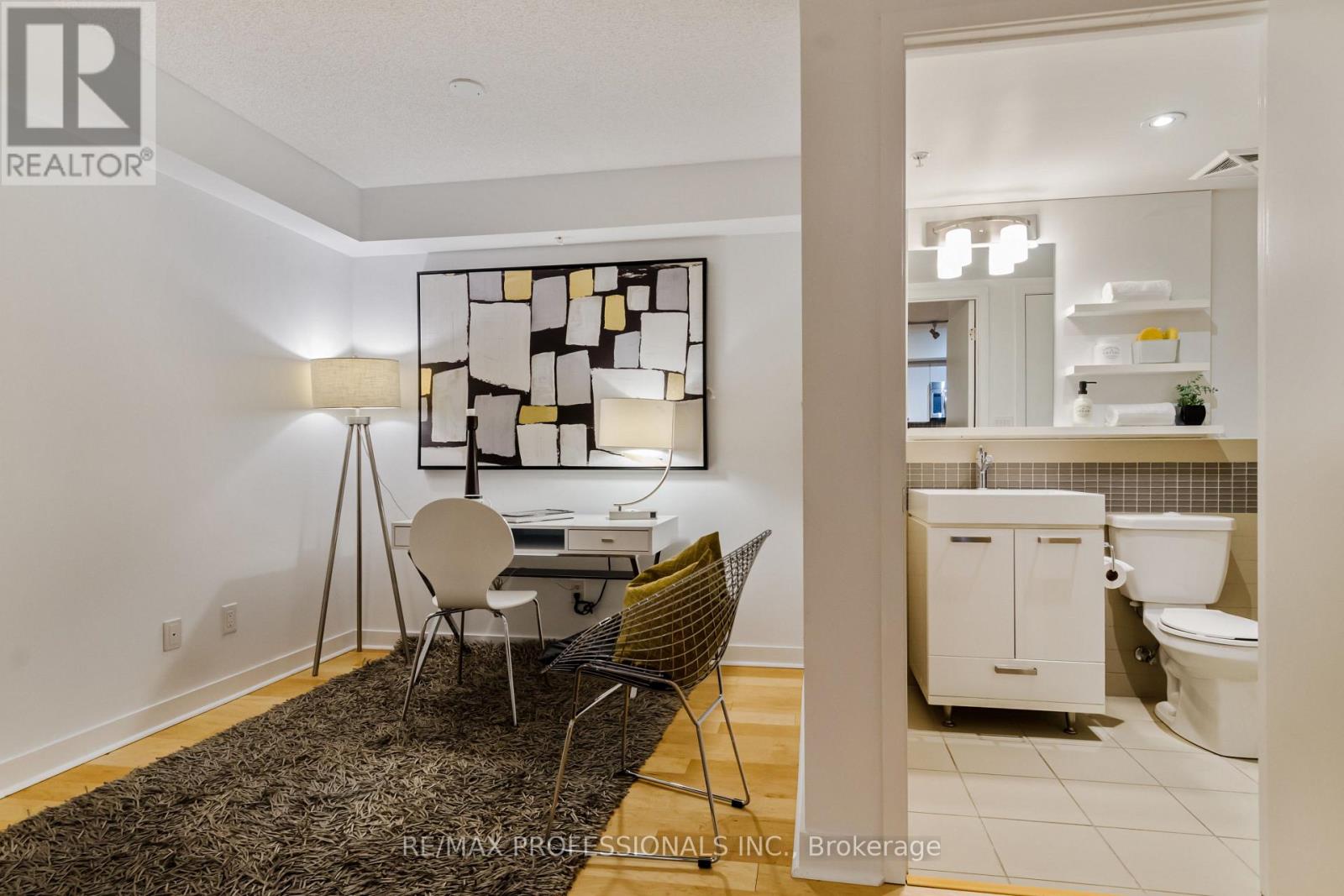 522 - 295 Adelaide Street W, Toronto (Waterfront Communities), Ontario  M5V 0L4 - Photo 13 - C13782906