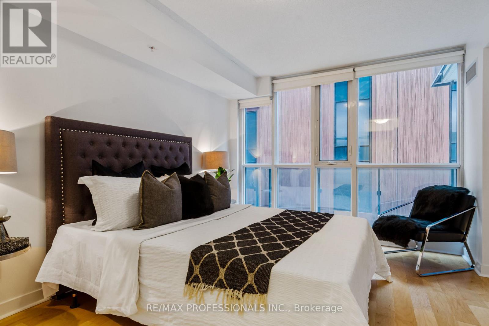 522 - 295 Adelaide Street W, Toronto (Waterfront Communities), Ontario  M5V 0L4 - Photo 19 - C13782906