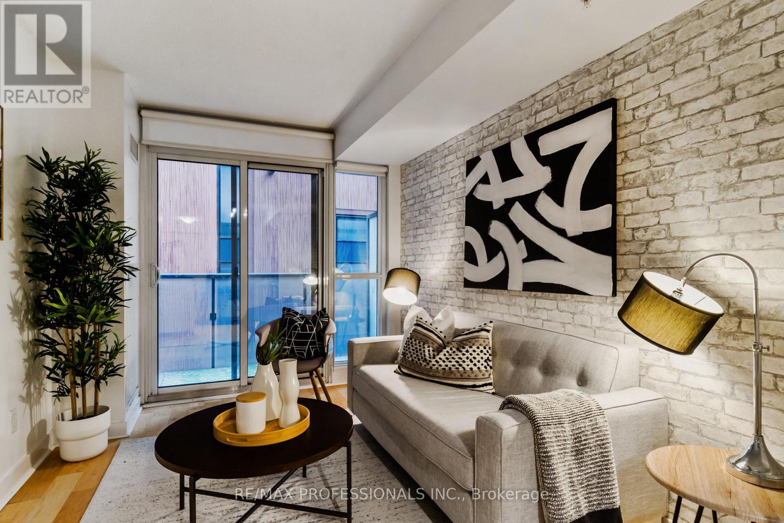 522 - 295 Adelaide Street W, Toronto (Waterfront Communities), Ontario  M5V 0L4 - Photo 5 - C13782906