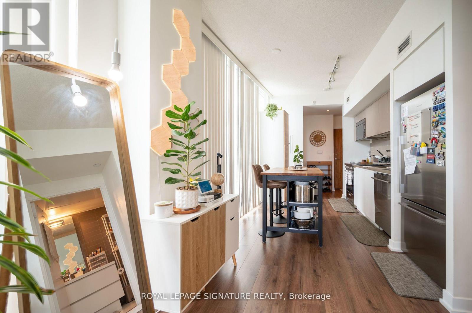 607 - 75 Queens Wharf Road, Toronto, Ontario  M5V 0J8 - Photo 4 - C13782908