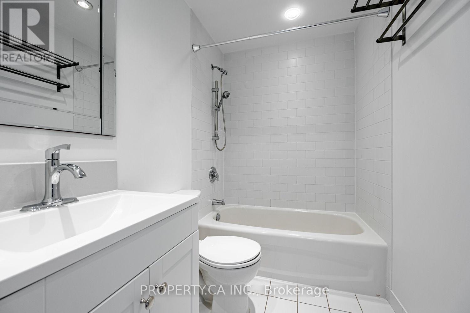1803 - 285 Mutual Street, Toronto (Church-Yonge Corridor), Ontario  M4Y 3C5 - Photo 7 - C13782910