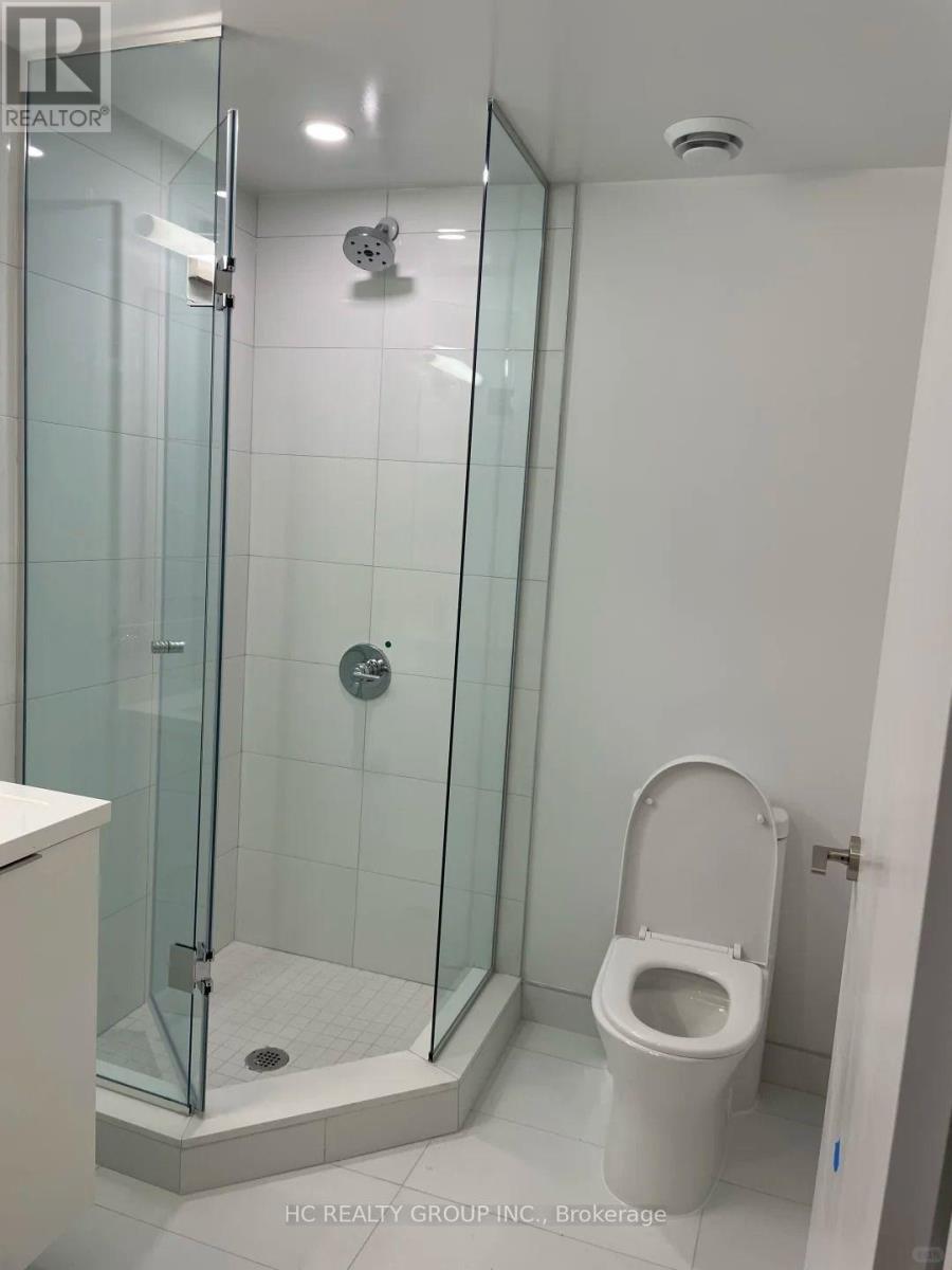 2612 - 230 Simcoe Street, Toronto (Kensington-Chinatown), Ontario  M5T 0G7 - Photo 4 - C13782946