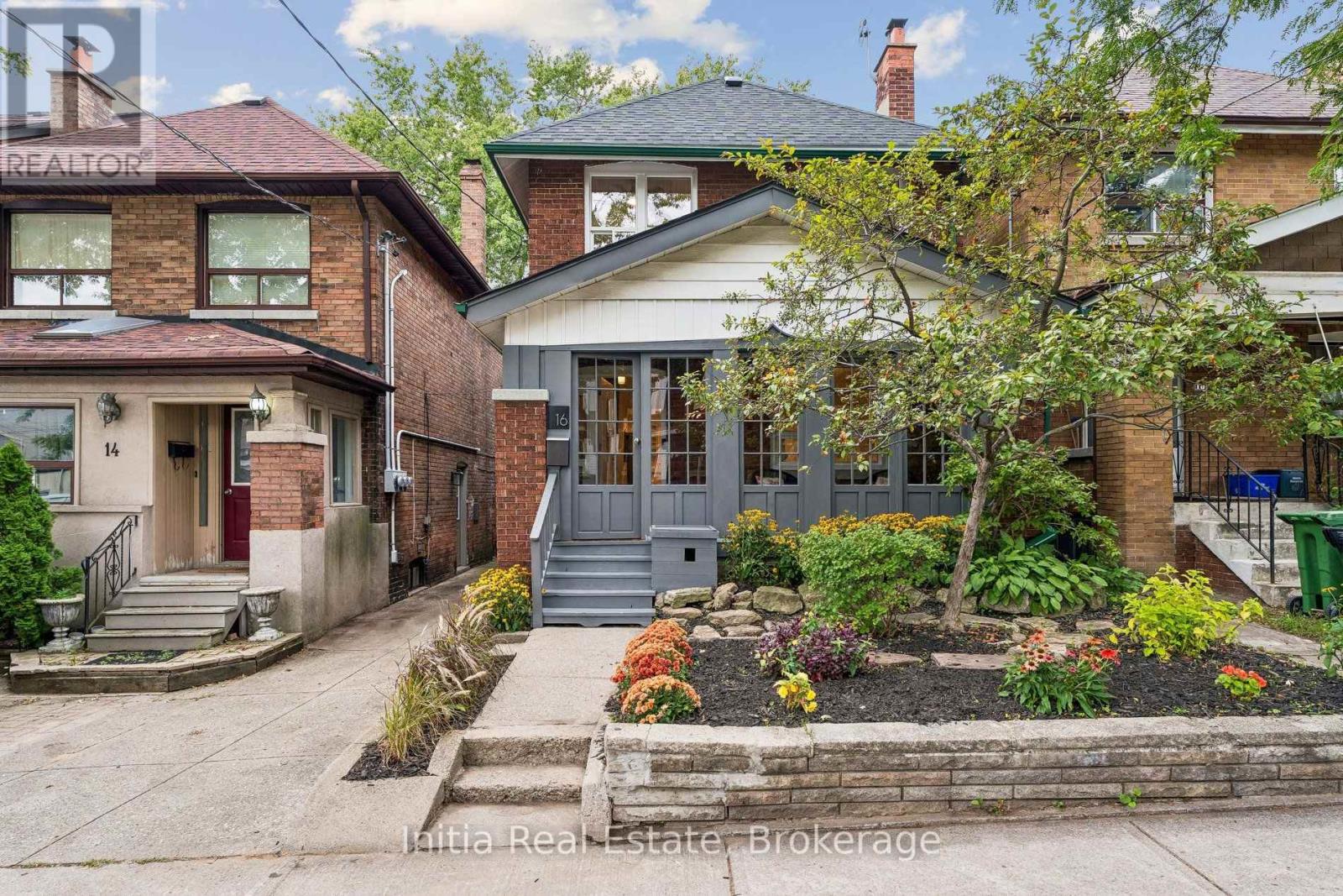16 GLEBEMOUNT AVENUE, Toronto, Ontario