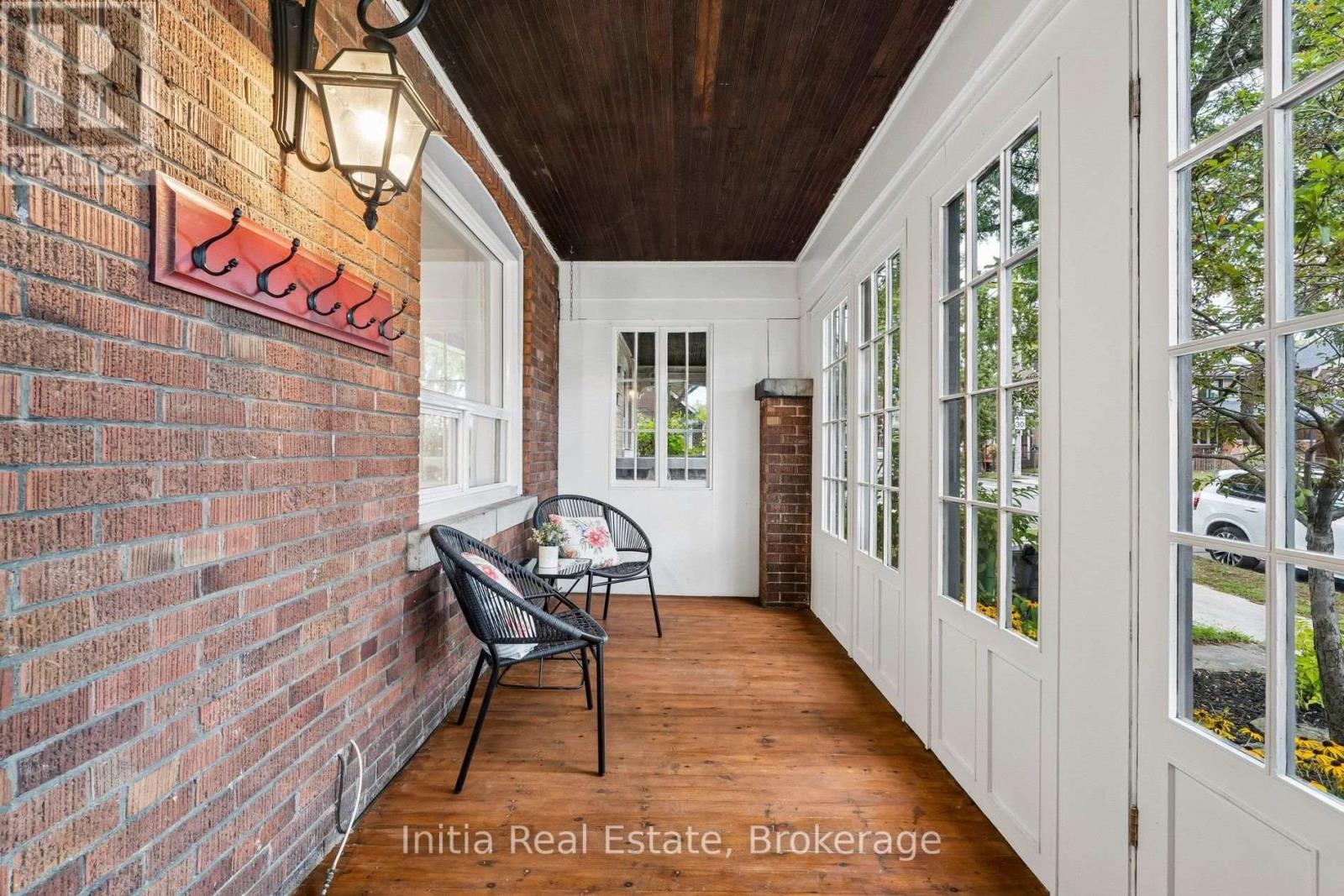 16 Glebemount Avenue, Toronto, Ontario  M4C 3R3 - Photo 3 - E13782830