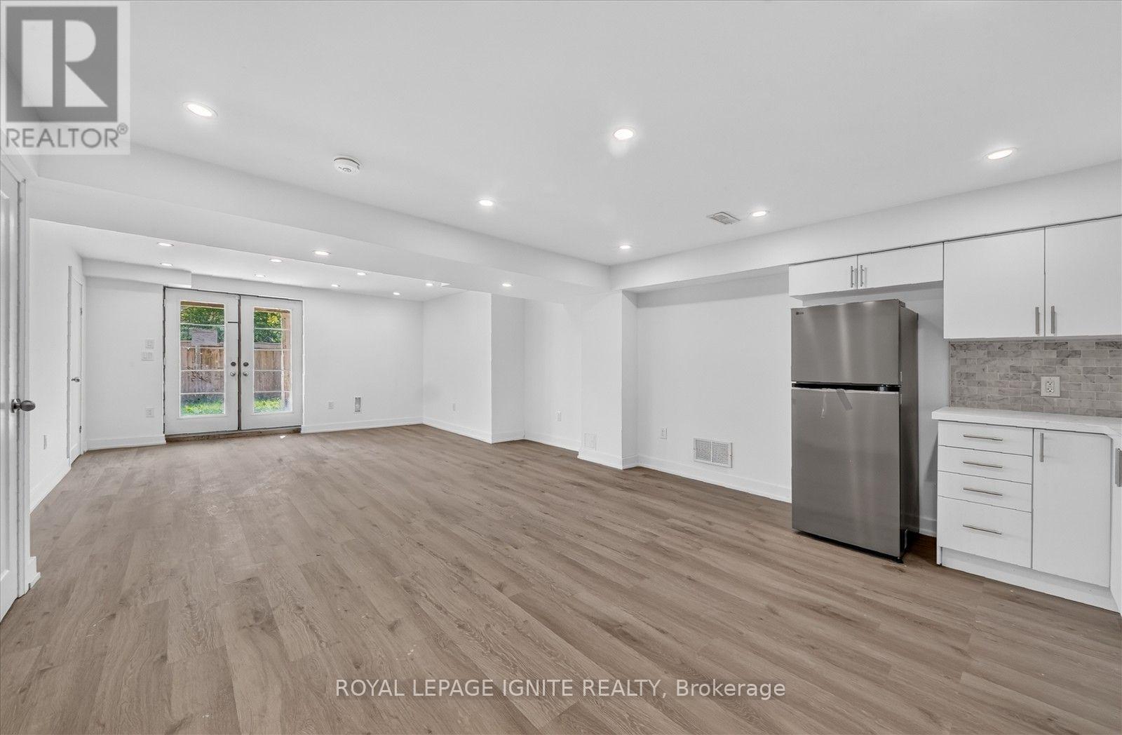 Bsmt - 133 Dance Act Avenue, Oshawa, Ontario  L1H 0H4 - Photo 11 - E13782896