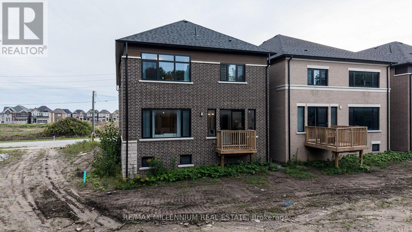 4291 Country Lane, Whitby, Ontario  L1P 1Y6 - Photo 3 - E13782932