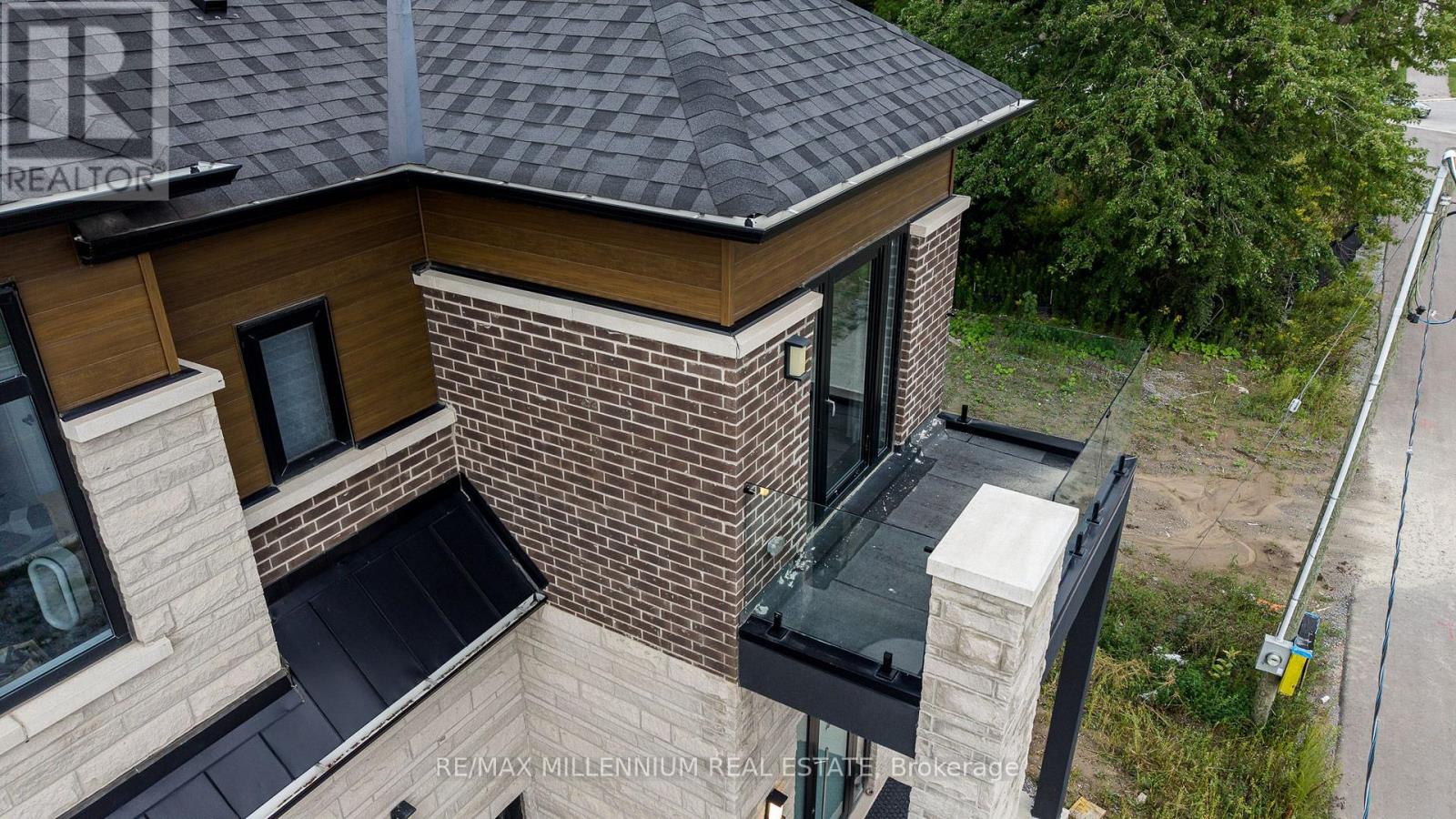 4291 Country Lane, Whitby, Ontario  L1P 1Y6 - Photo 4 - E13782932