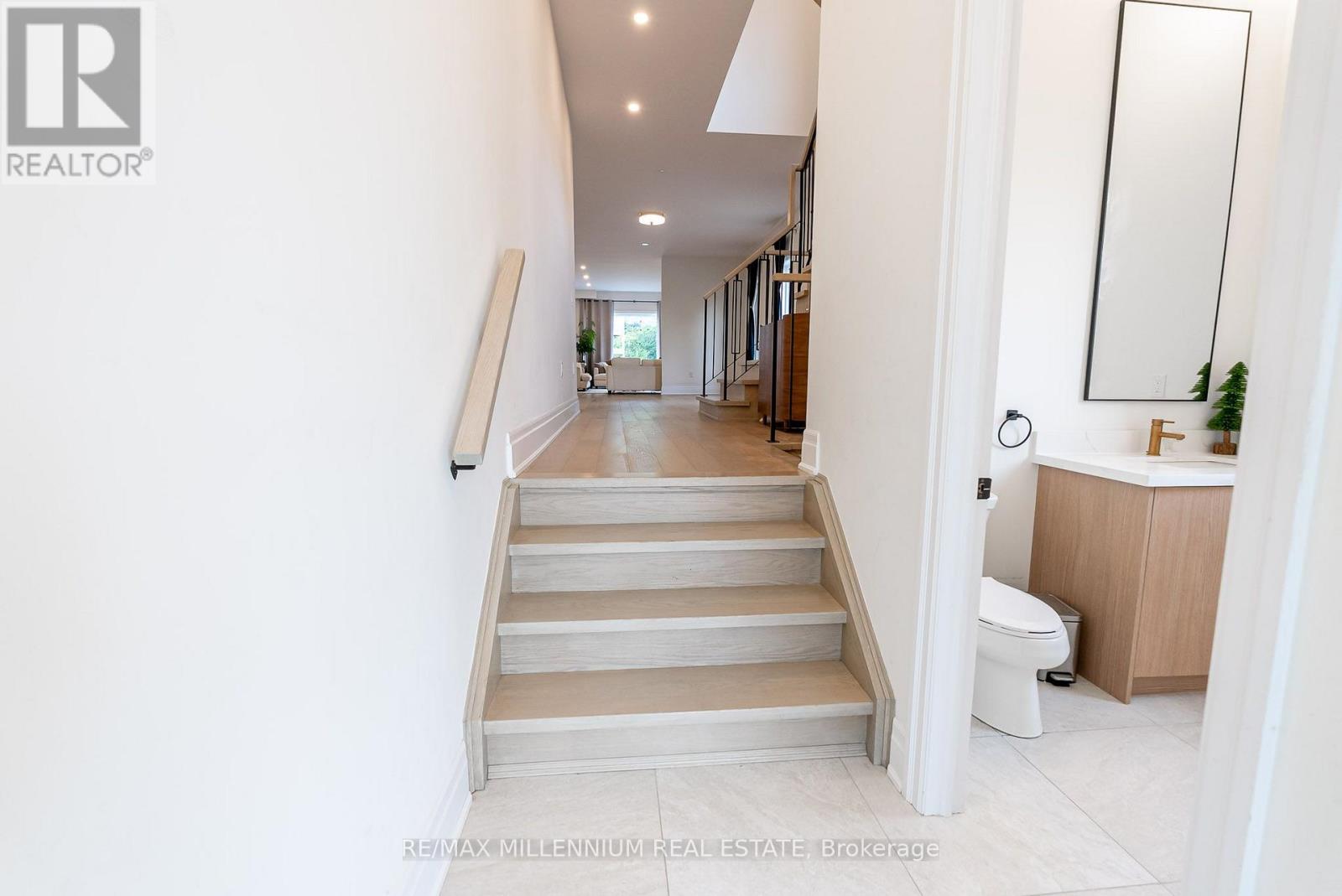 4291 Country Lane, Whitby, Ontario  L1P 1Y6 - Photo 9 - E13782932