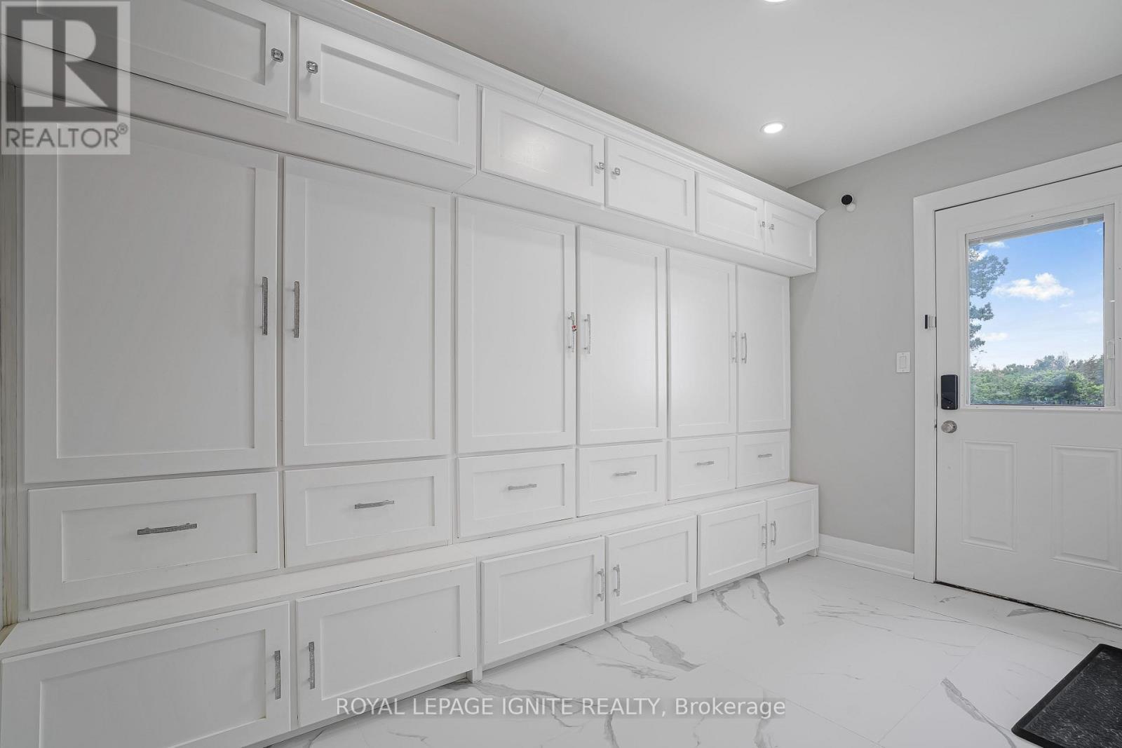 69 Raeview Drive, Whitchurch-Stouffville, Ontario  L4A 3G7 - Photo 12 - N13782882