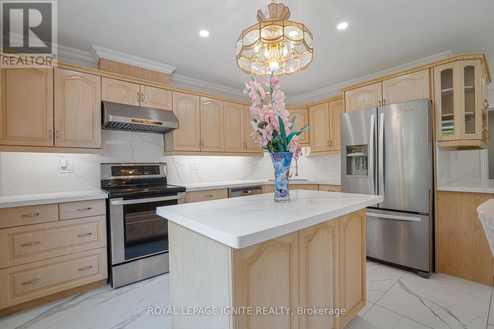 69 Raeview Drive, Whitchurch-Stouffville, Ontario  L4A 3G7 - Photo 30 - N13782882