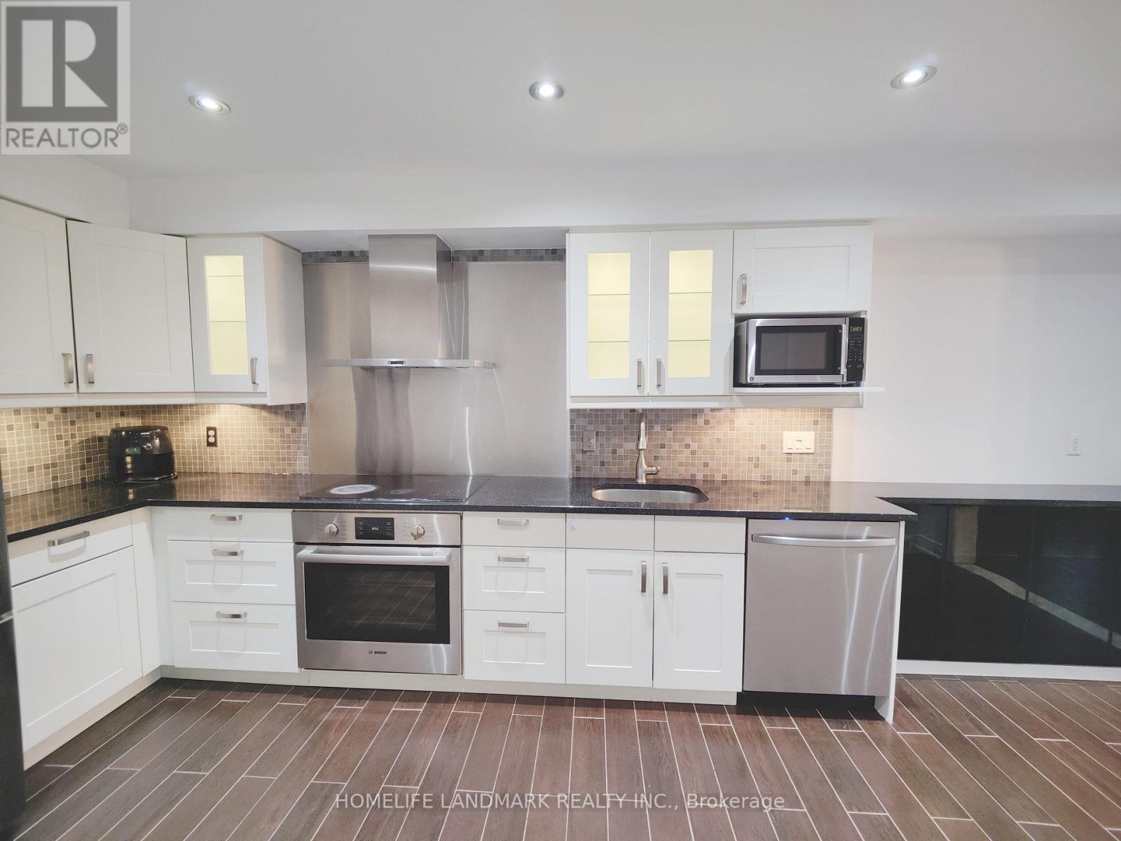 96 Formosa Drive, Richmond Hill, Ontario  L4S 1T1 - Photo 8 - N13782938