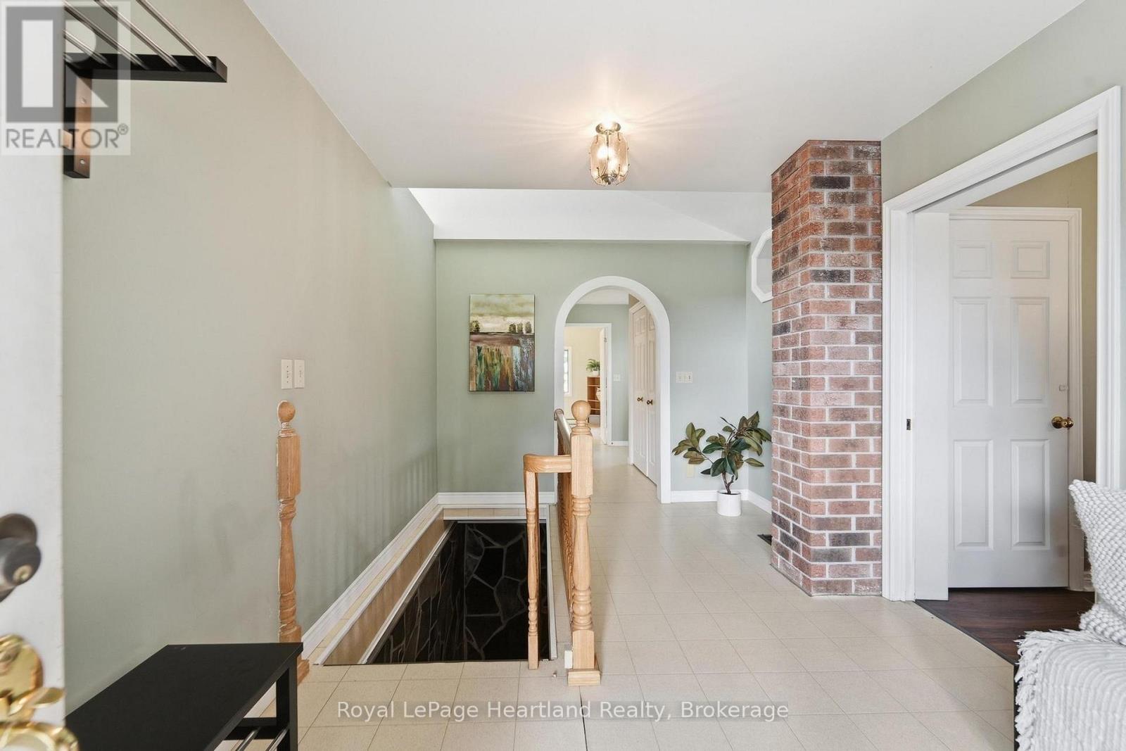 80905 Base Line, Central Huron, Ontario  N0M 1L0 - Photo 37 - X13782880