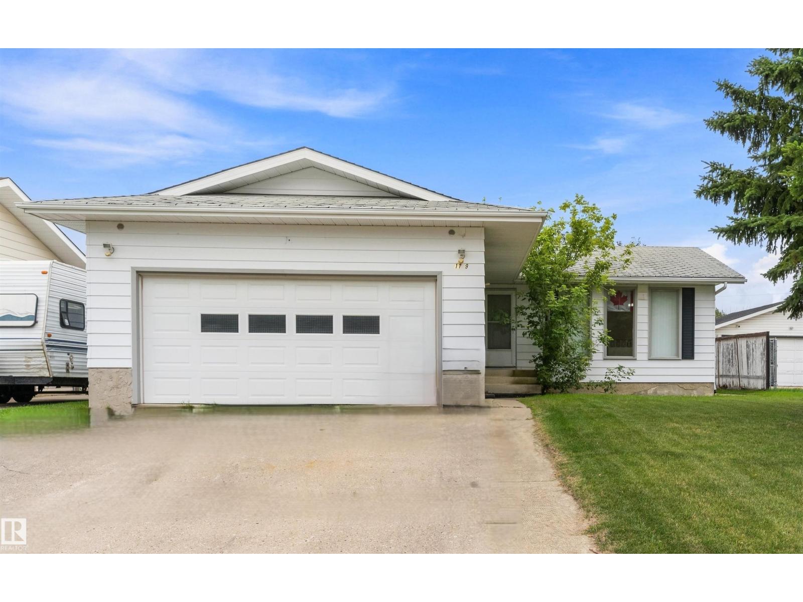 1139 68 St NW, Edmonton, Alberta  T6K 3K3 - Photo 1 - E4508654