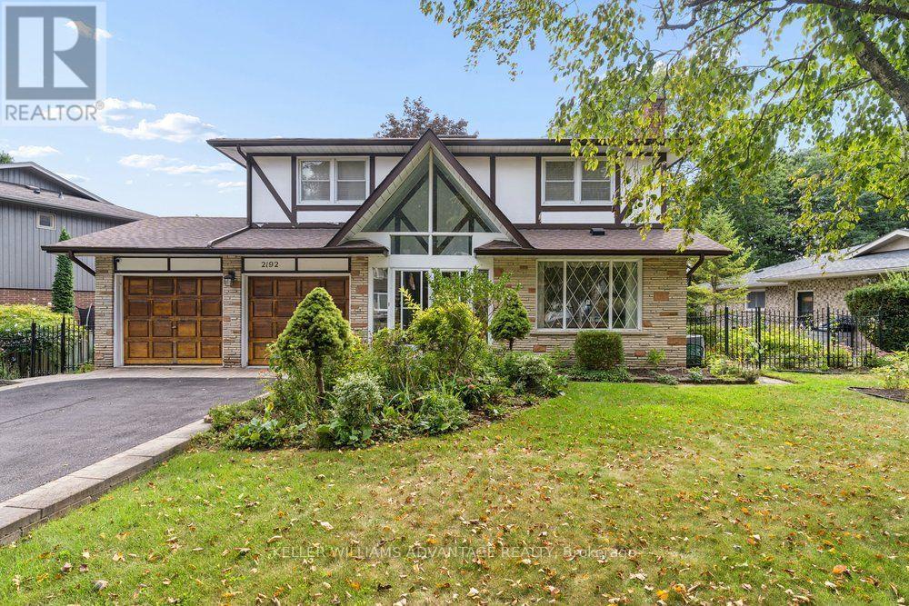 2192 Castlestone Court, Mississauga, Ontario  L5B 1Y1 - Photo 1 - W13782842