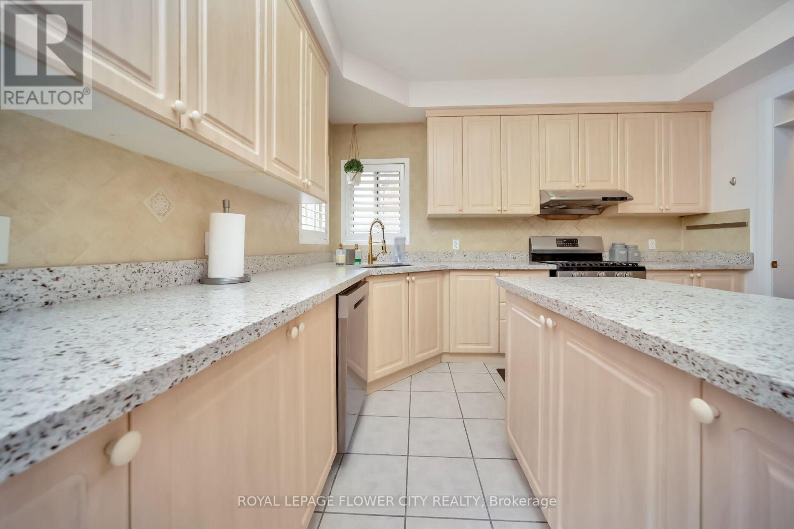 36 Borneo Crescent, Brampton, Ontario  L6R 3C5 - Photo 16 - W13782852