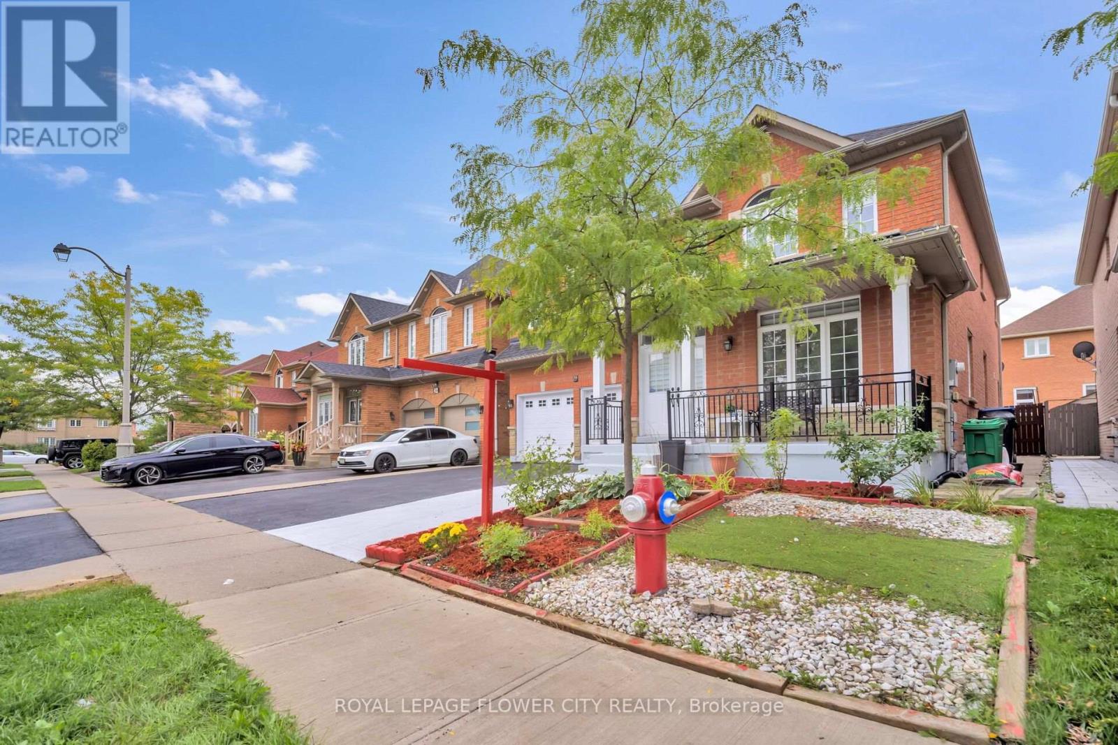 36 Borneo Crescent, Brampton, Ontario  L6R 3C5 - Photo 3 - W13782852