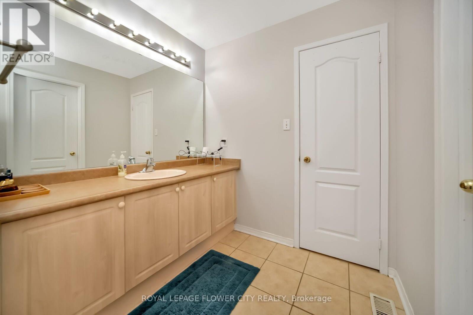 36 Borneo Crescent, Brampton, Ontario  L6R 3C5 - Photo 30 - W13782852