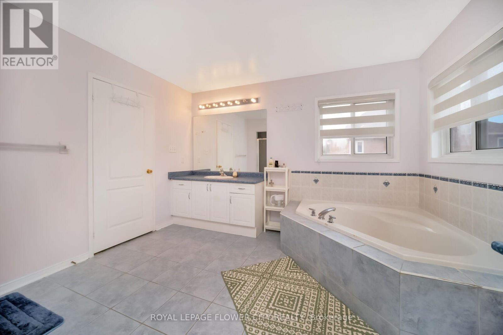 36 Borneo Crescent, Brampton, Ontario  L6R 3C5 - Photo 40 - W13782852