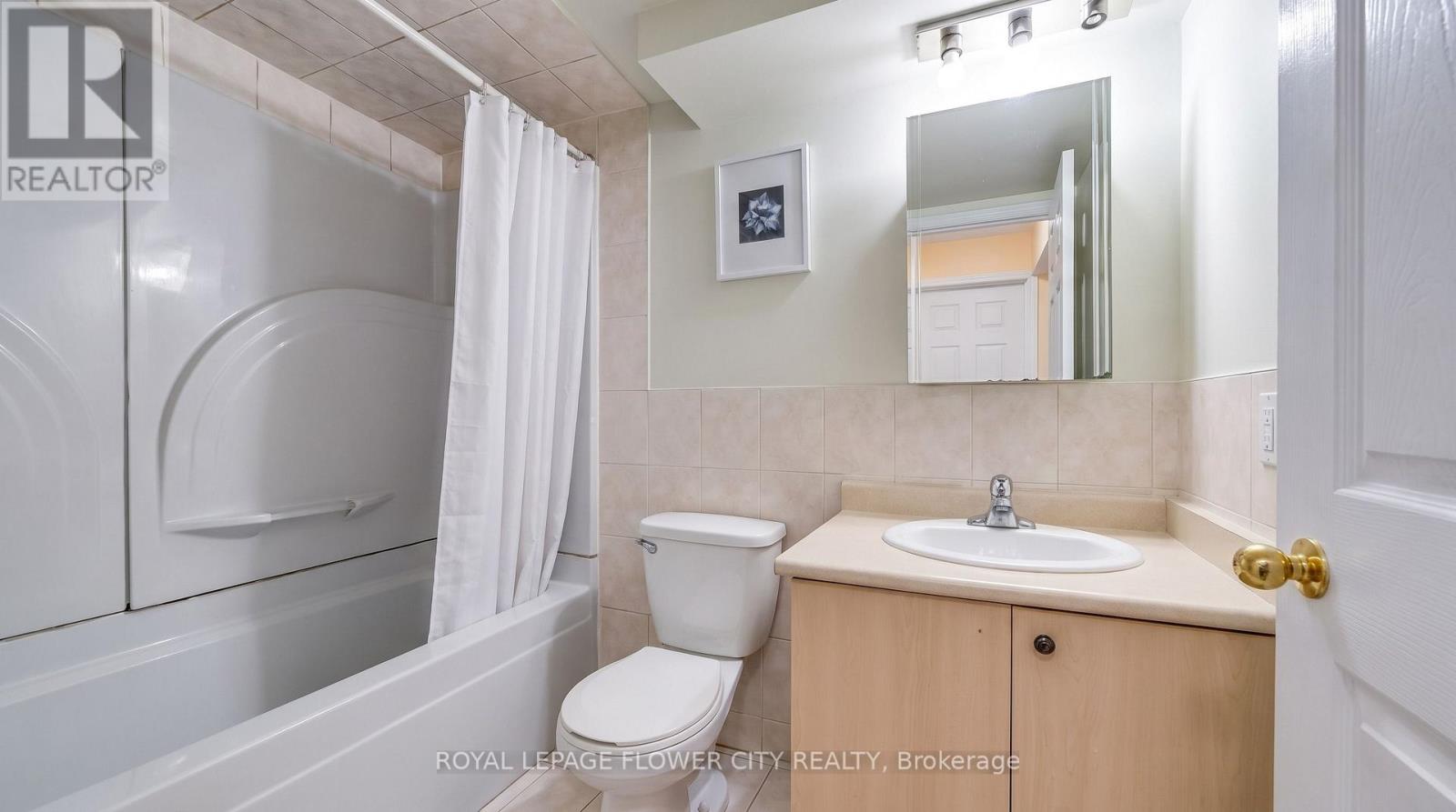 36 Borneo Crescent, Brampton, Ontario  L6R 3C5 - Photo 46 - W13782852
