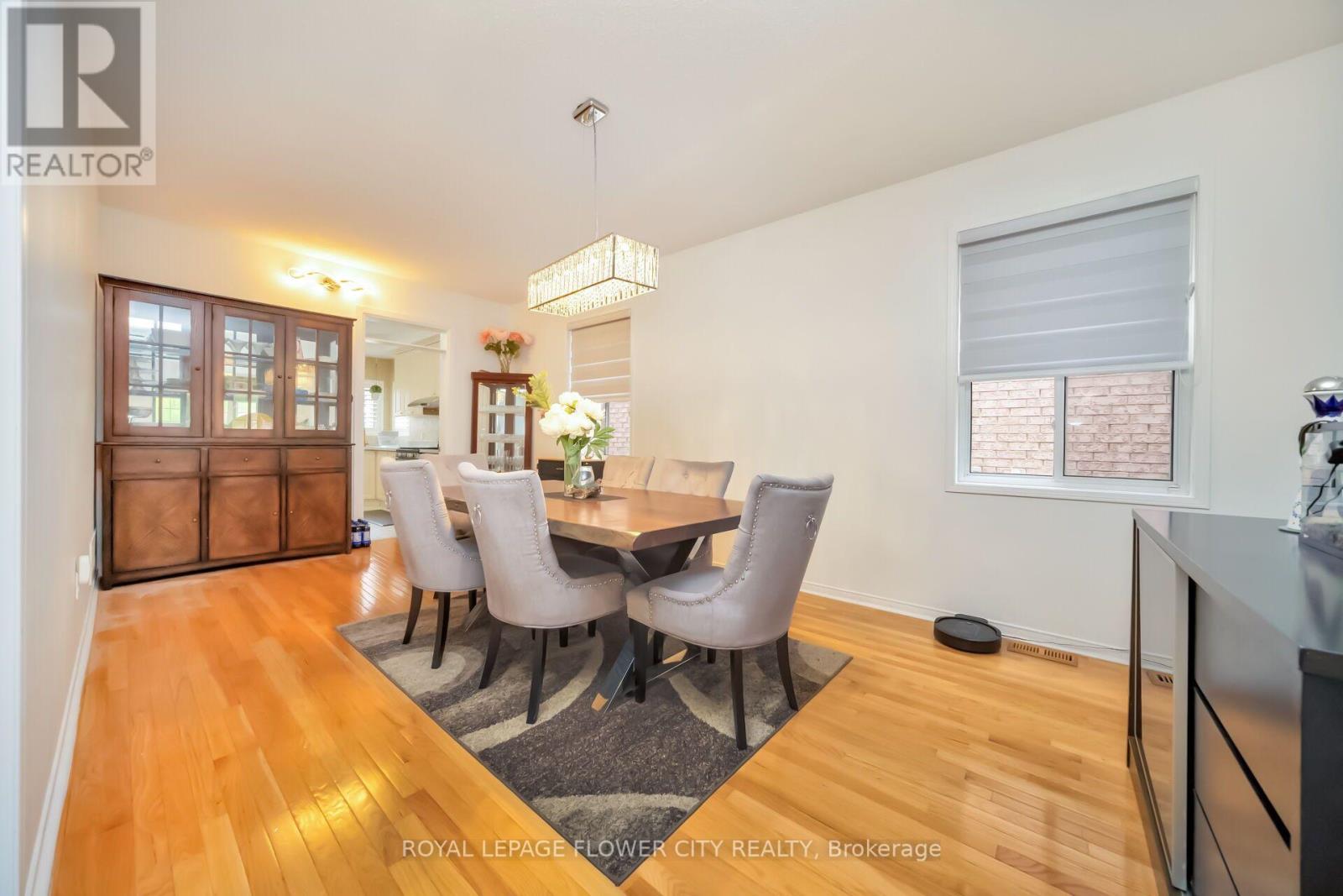 36 Borneo Crescent, Brampton, Ontario  L6R 3C5 - Photo 8 - W13782852