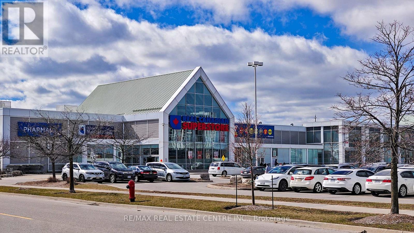 4 - 150 Oak Park Boulevard, Oakville, Ontario  L6H 0E7 - Photo 33 - W13782916