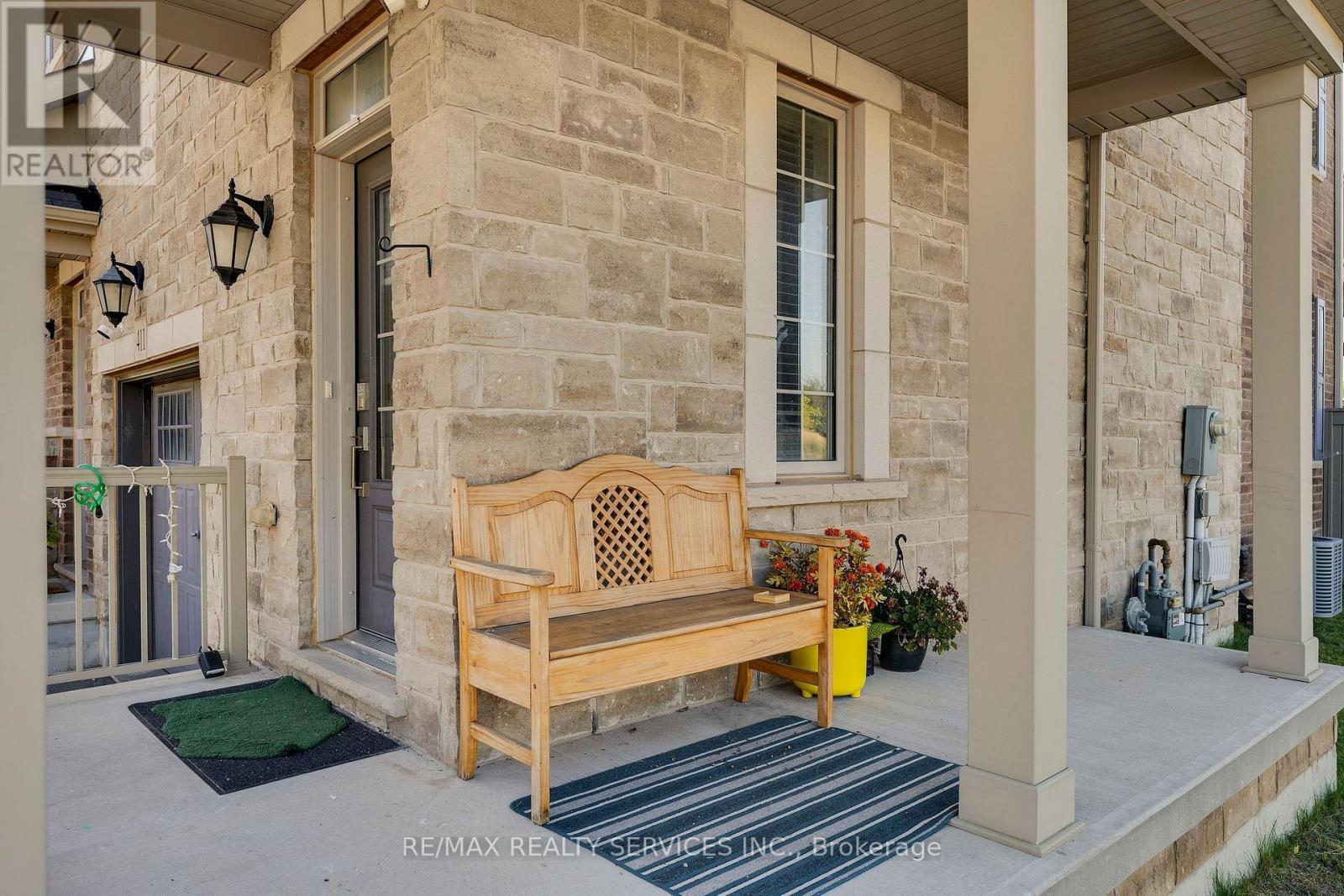 411 Hardwick Common, Oakville, Ontario  L6H 0P6 - Photo 4 - W13782936