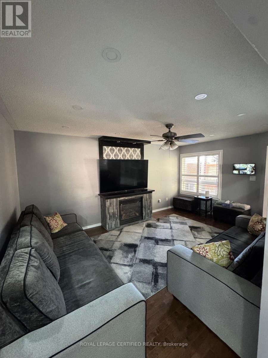 136 Luella Crescent, Brampton (Fletcher's Meadow), Ontario  L7A 3H8 - Photo 13 - W13782942